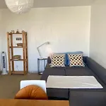 Studio cosy, calme et lumineux à 500m des plages