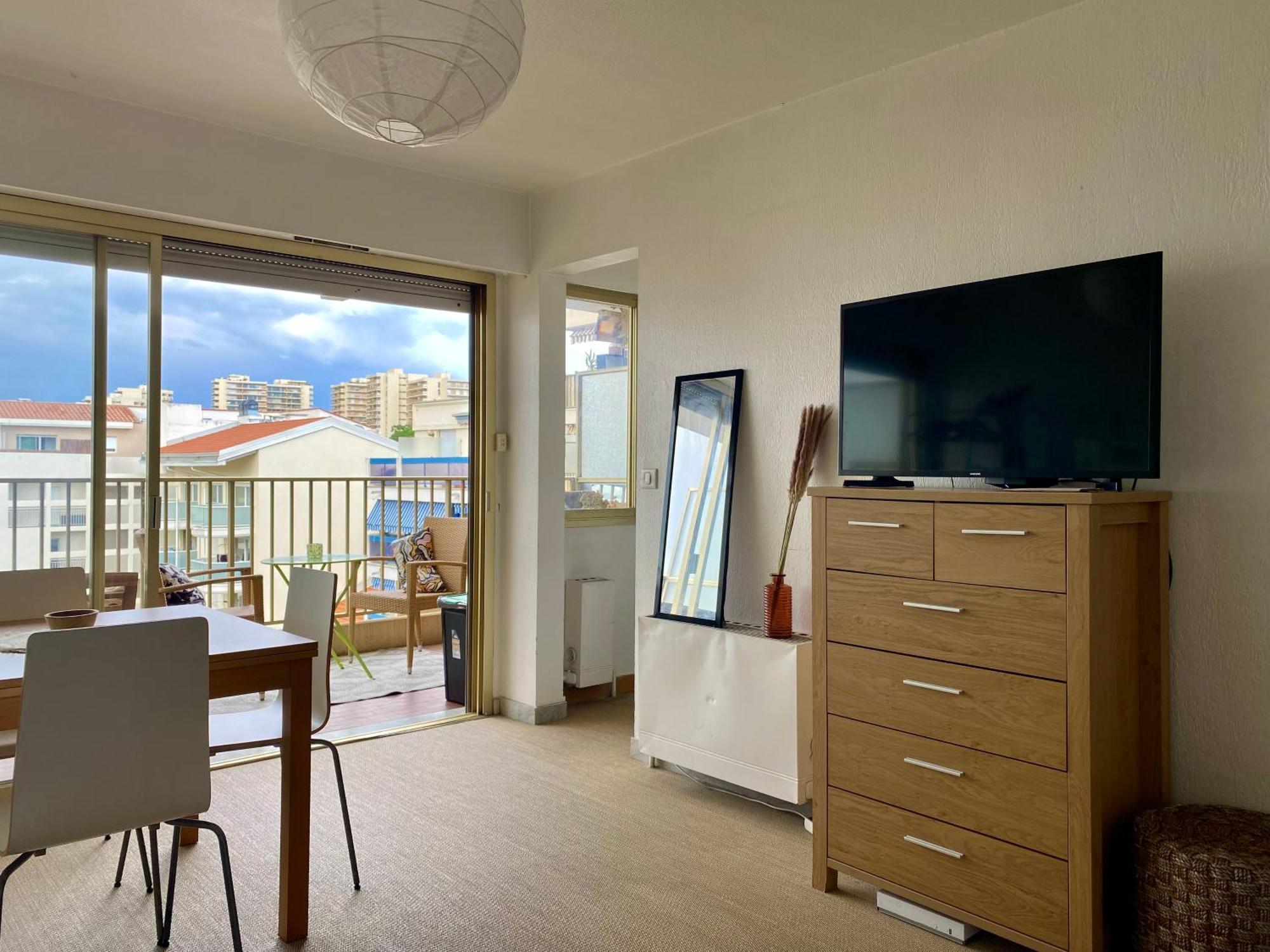 Apartamento Studio Cosy, Calme Et Lumineux A 500m Des Plages Antibes
